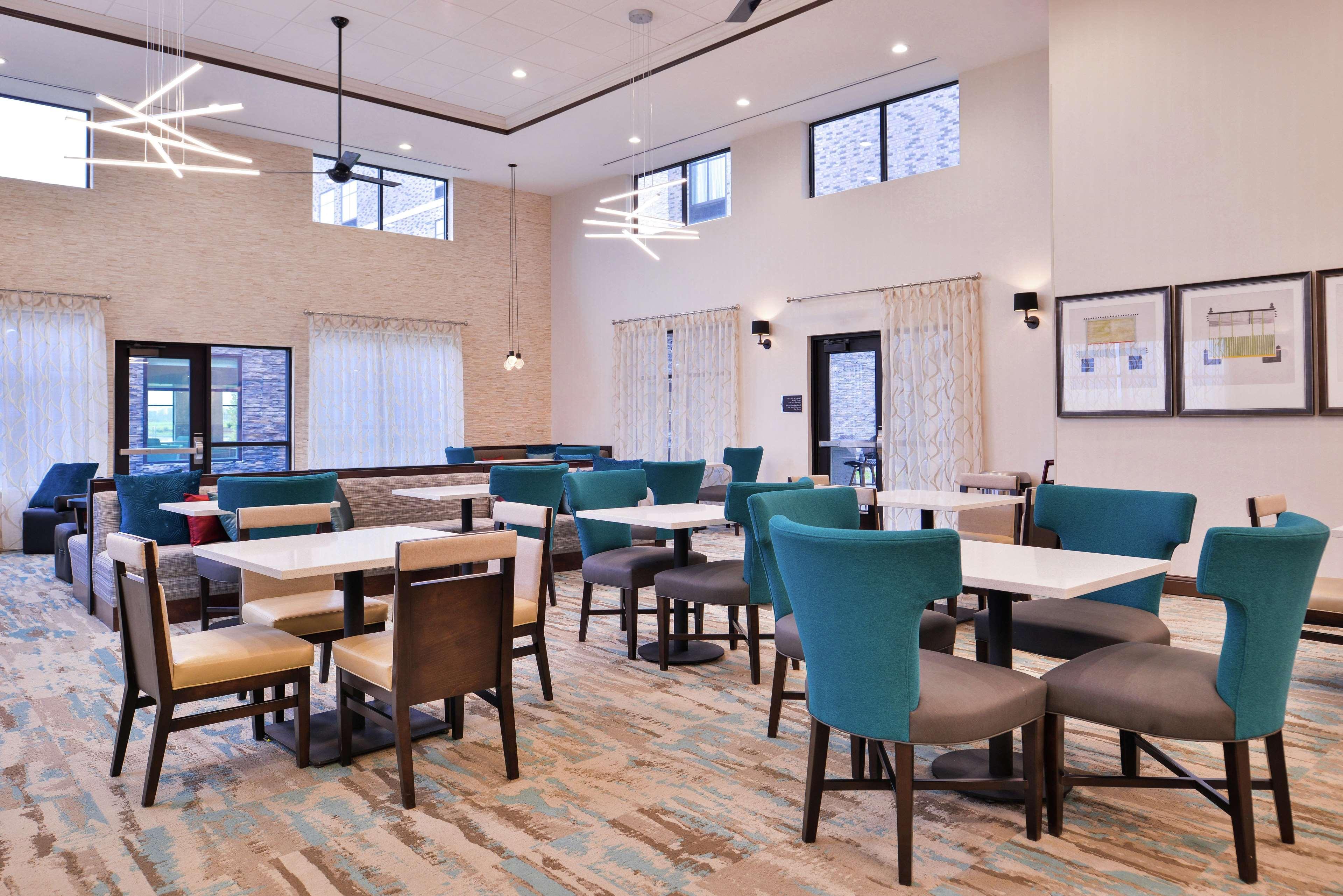 Homewood Suites Des Moines Airport Exterior photo